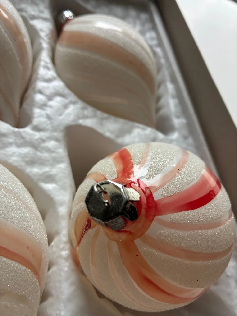 VTG Commodore Rare Creamsicle Swirl Glass Christmas Ornaments Set of 4